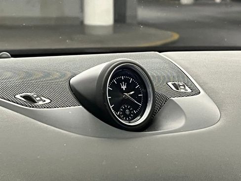 Used 2021 Maserati Levante image 26