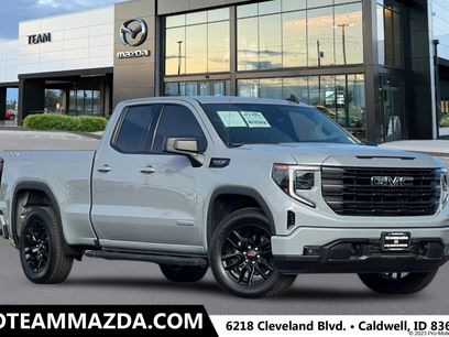 Used 2024 GMC Sierra 1500 Elevation w/ LPO, Elevation Black Package