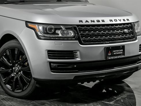 Used 2014 Land Rover Range Rover image 2