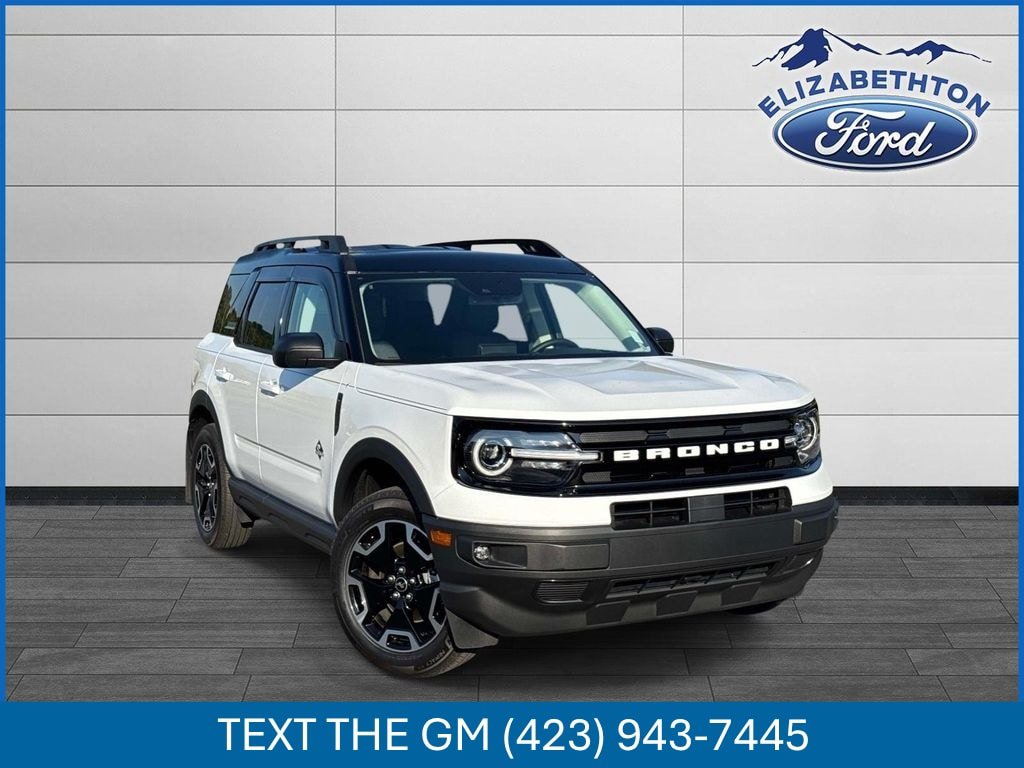 Used 2024 Ford Bronco Sport Outer Banks w/ Tech Package AWD/4WD image 1