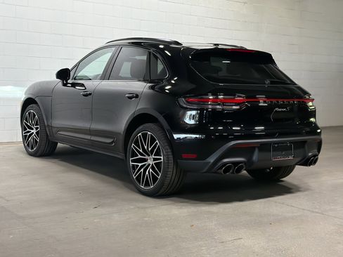 Certified 2026 Porsche Macan S AWD/4WD image 3
