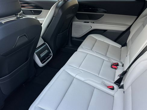 New 2026 Lincoln Nautilus Premier w/ Jet Appearance Package image 11