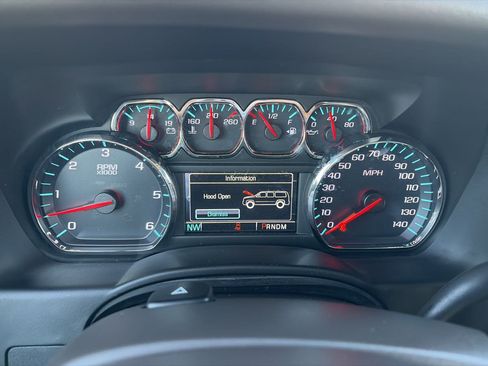 Used 2015 Chevrolet Tahoe LT AWD/4WD image 39