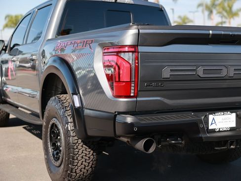 Used 2025 Ford F150 Raptor AWD/4WD image 13