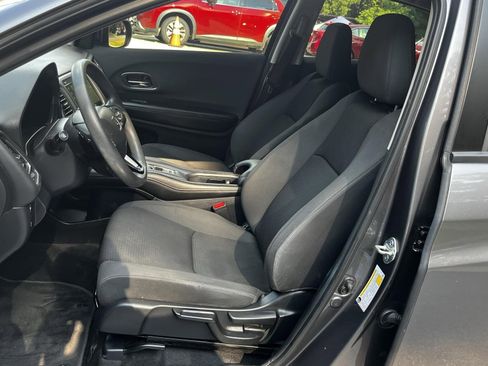 Used 2021 Honda HR-V EX image 17