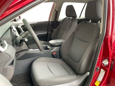 Used 2024 Toyota RAV4 XLE image 25