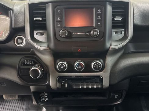 Used 2024 RAM 2500 Tradesman w/ Chrome Appearance Group AWD/4WD image 13