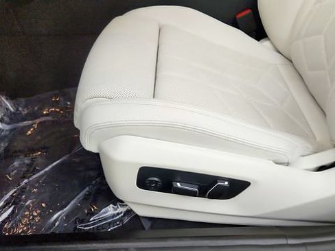 Used 2026 BMW 530i w/ M Sport Package RWD image 48