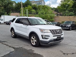 Used 2016 Ford Explorer XLT w/ Equipment Group 202A AWD/4WD video 3