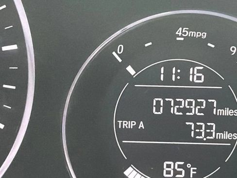 Used 2018 Honda HR-V LX image 11