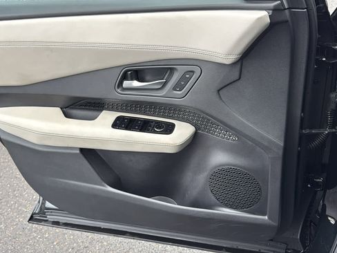 Certified 2023 Nissan Ariya FWD image 19