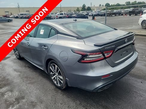 Used 2021 Nissan Maxima SR w/ Sport Mat Group FWD image 3