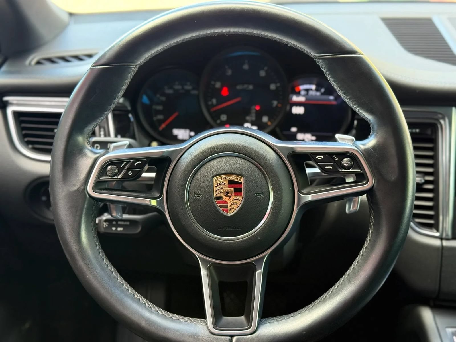 Used 2017 Porsche Macan GTS w/ Premium Package Plus AWD/4WD image 12