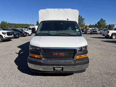 New 2025 GMC Savana 3500 w/ Power Convenience Package RWD image 3
