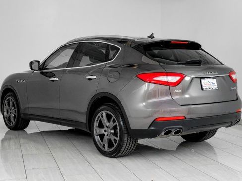 Used 2017 Maserati Levante S image 8