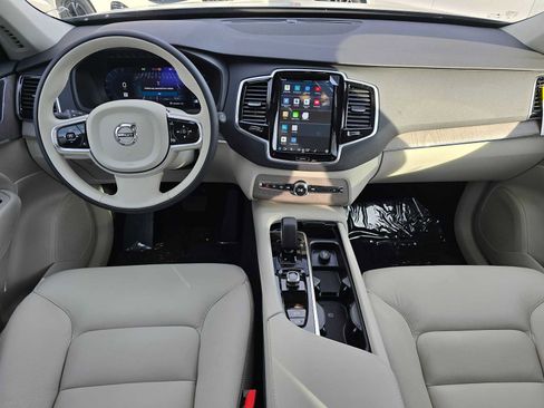 Certified 2023 Volvo XC90 B5 Plus w/ Protection Package Premier image 18