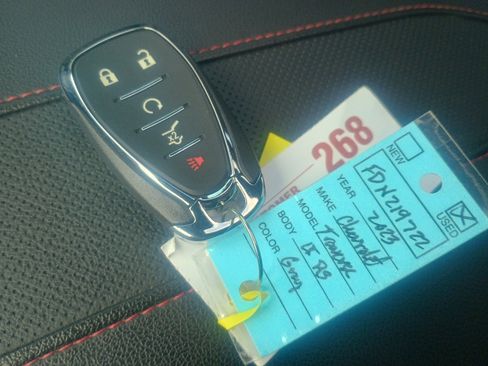 Used 2023 Chevrolet Traverse RS w/ LPO, Floor Liner Package image 34