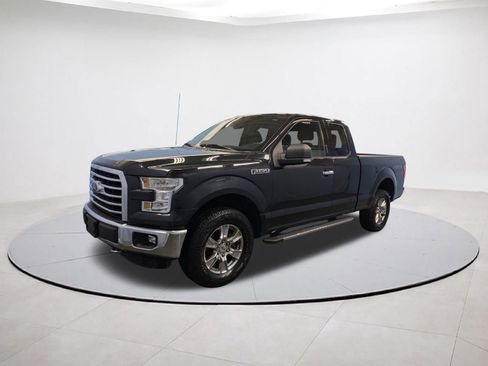 Used 2015 Ford F150 XLT w/ Equipment Group 302A Luxury image 3