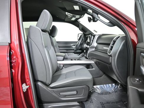 Used 2023 RAM 1500 Big Horn AWD/4WD image 14