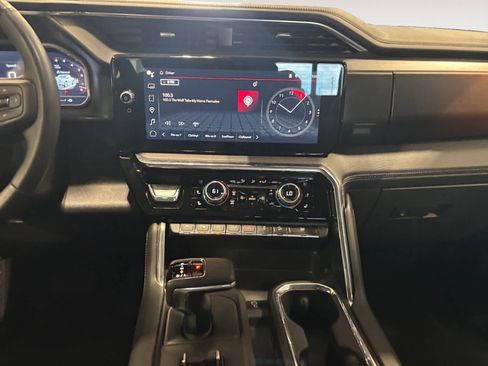 Used 2023 GMC Sierra 1500 Denali image 12