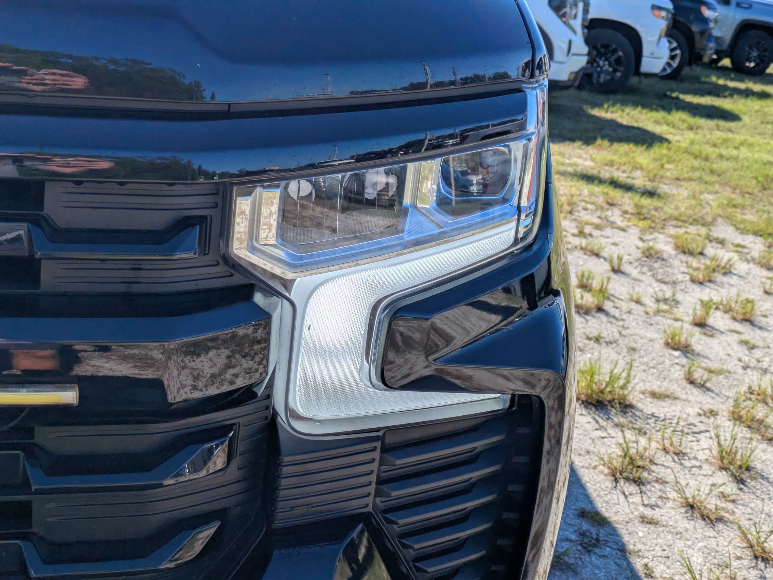 Used 2022 Chevrolet Silverado 1500 LT Trail Boss w/ LT Trail Boss Premium Package AWD/4WD image 11