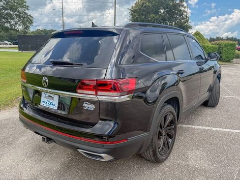 Used 2021 Volkswagen Atlas SE w/ Panoramic Sunroof Package FWD image 4
