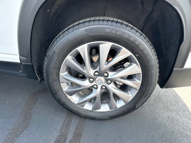 Used 2025 Buick Enclave Preferred AWD/4WD image 26