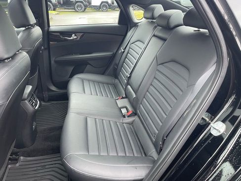 Used 2024 Kia Forte GT-Line w/ GT-Line Premium Package image 8