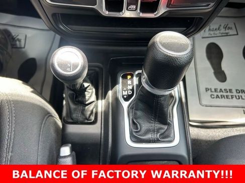 Used 2023 Jeep Gladiator Sport AWD/4WD image 25