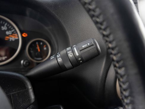 Used 2017 Jeep Wrangler Unlimited Sahara AWD/4WD image 23
