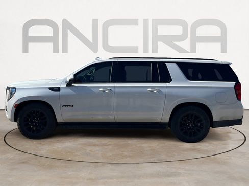 Used 2022 GMC Yukon XL AT4 image 7