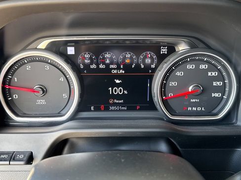 Used 2023 Chevrolet Silverado 3500 LTZ w/ LTZ Convenience Package AWD/4WD image 9