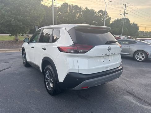 Used 2023 Nissan Rogue S AWD/4WD image 6