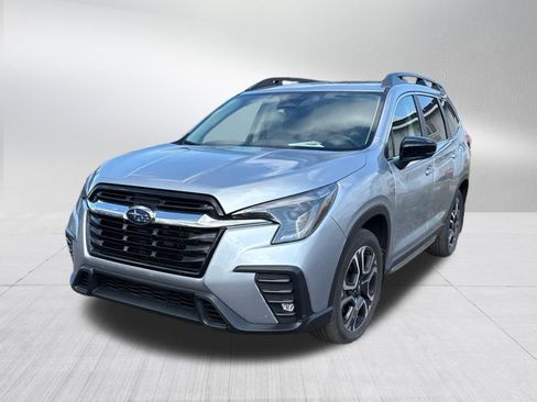 Used 2024 Subaru Ascent Limited AWD/4WD image 2