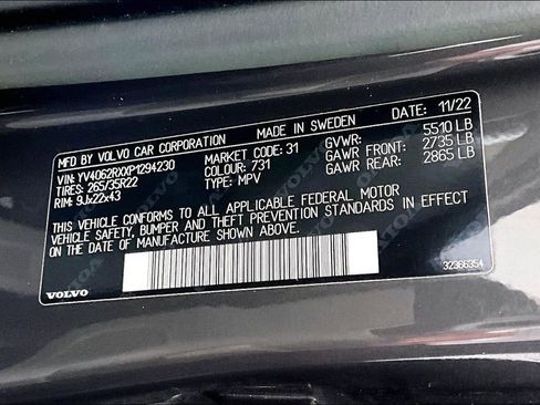 Certified 2023 Volvo XC60 B6 Ultimate w/ Protection Package Premier image 39