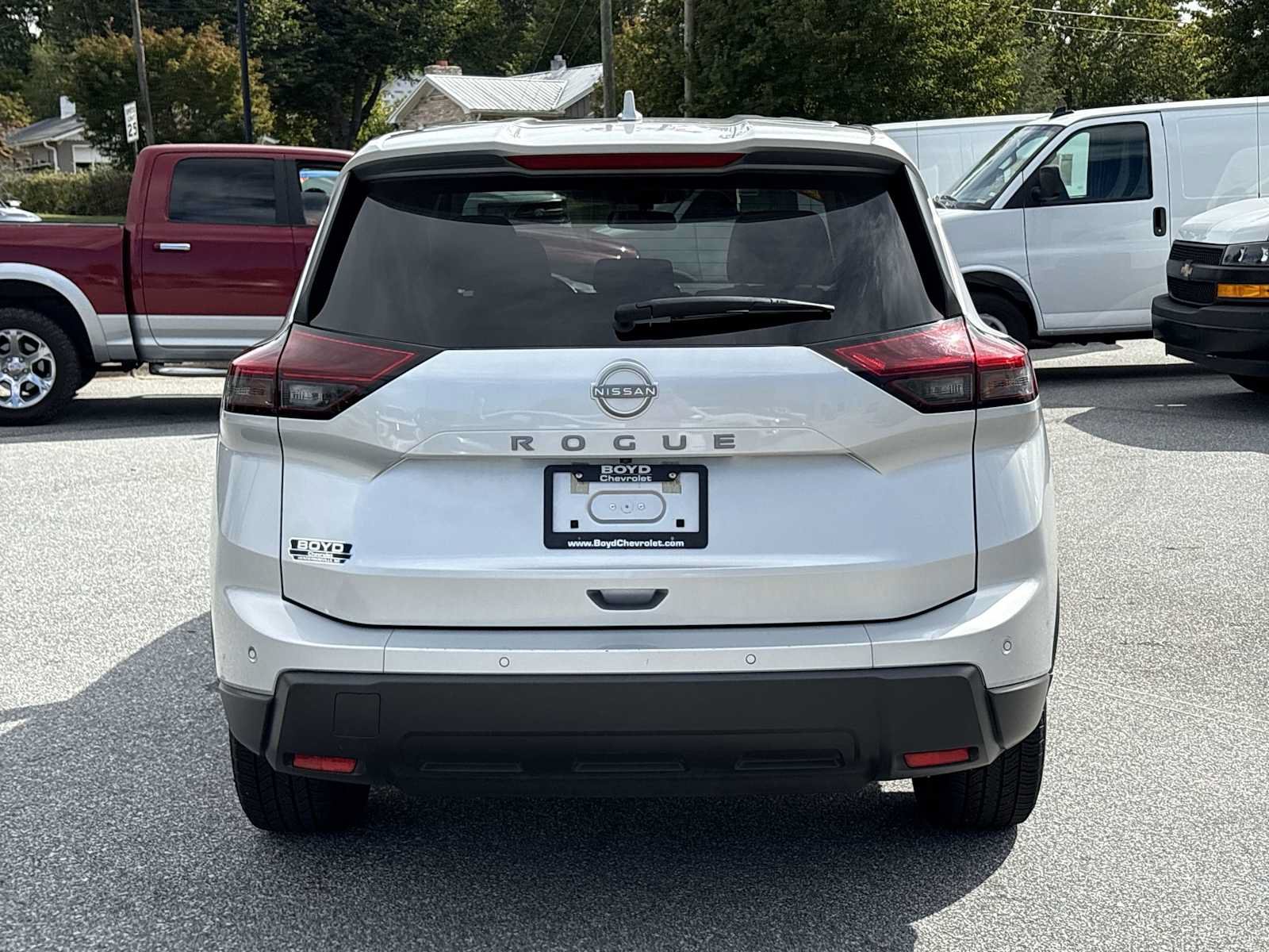 Used 2025 Nissan Rogue SV FWD image 7