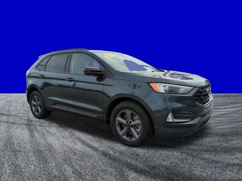 Used 2023 Ford Edge SEL w/ Sport Appearance Package image 2