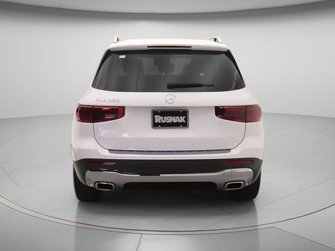 New 2026 Mercedes-Benz GLB 250 image 3