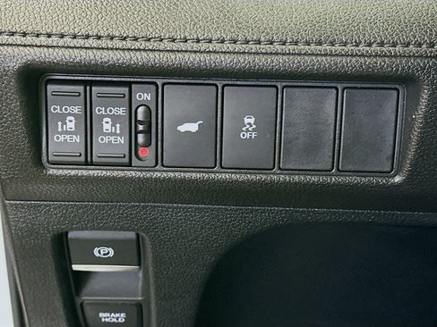 Used 2025 Honda Odyssey Sport-L image 16