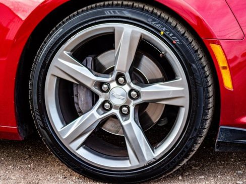 Used 2018 Chevrolet Camaro SS image 11