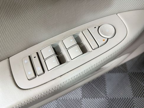 Used 2008 Cadillac DTS image 20