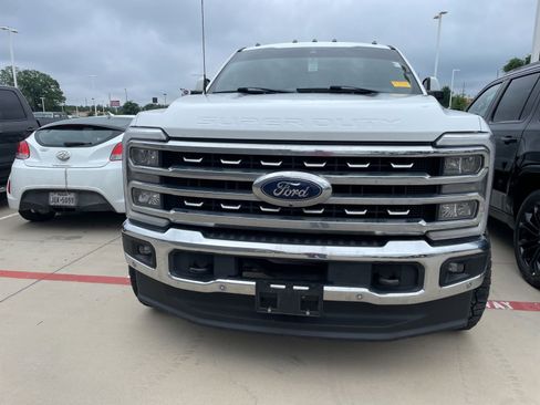 Used 2023 Ford F350 Lariat w/ Lariat Ultimate Package AWD/4WD image 2