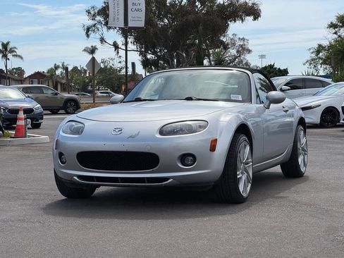 Used 2006 MAZDA MX-5 Miata Sport RWD image 5