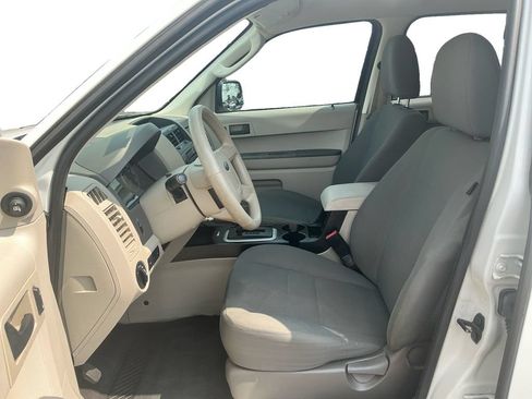 Used 2011 Ford Escape XLS w/ 102A Rapid Spec Order Code FWD image 14