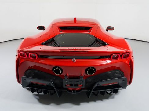 Used 2022 Ferrari SF90 Stradale image 16