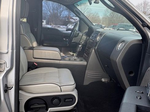 Used 2006 Lincoln Mark LT image 11