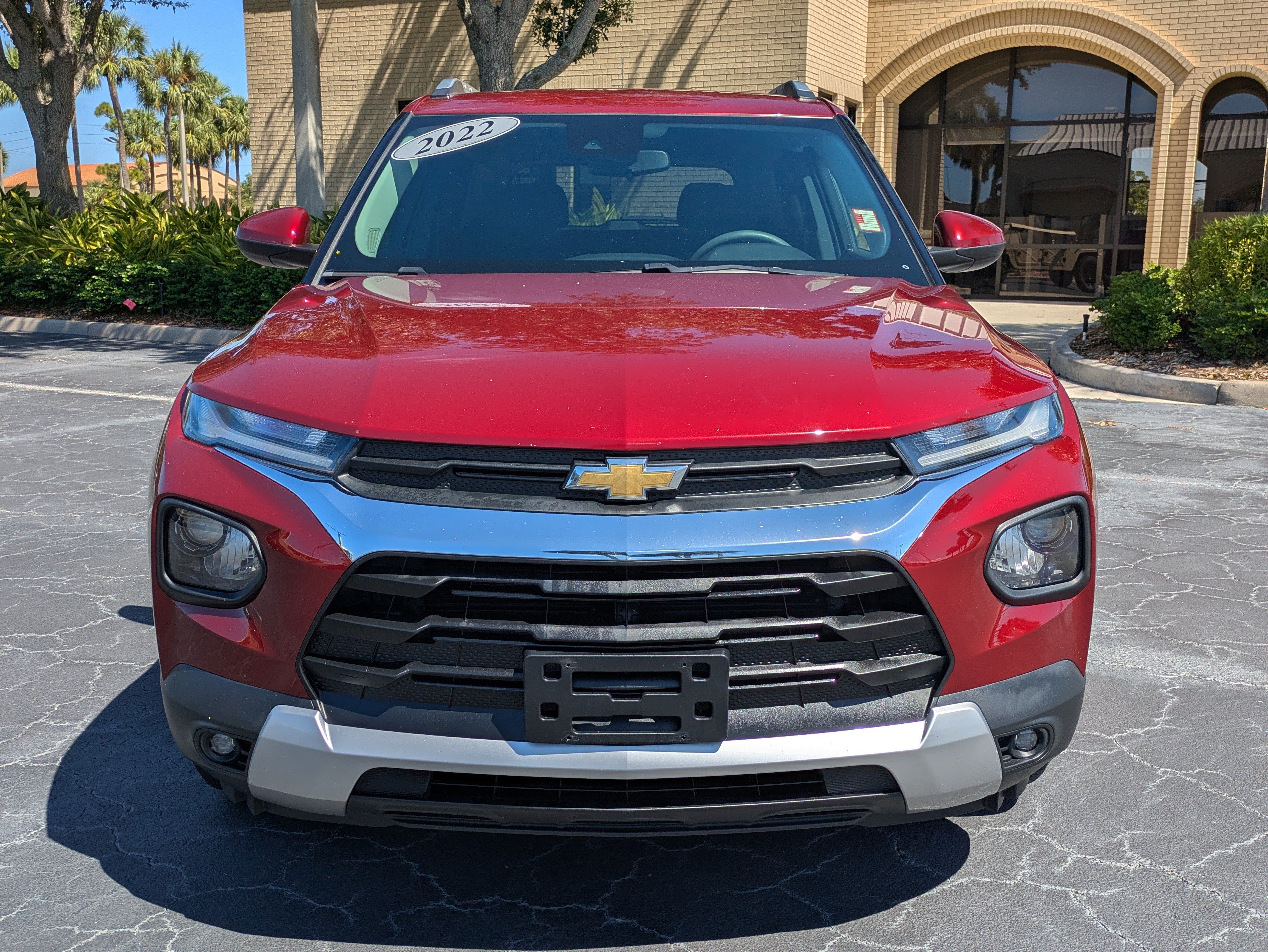 Used 2022 Chevrolet TrailBlazer LT w/ Driver Confidence Package FWD image 8