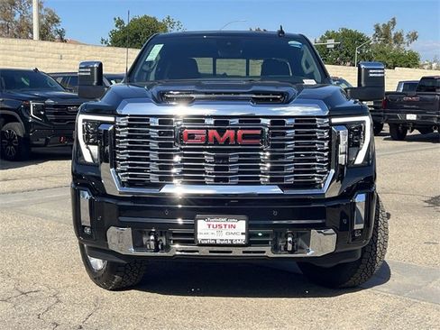 New 2026 GMC Sierra 2500 Denali w/ Denali Reserve Package image 8