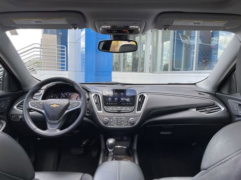 Used 2022 Chevrolet Malibu Premier FWD image 26