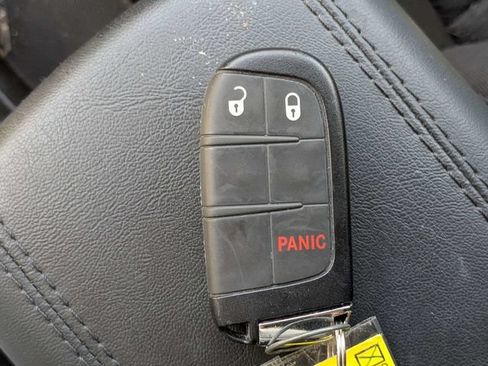 Used 2025 Jeep Compass Sport AWD/4WD image 34
